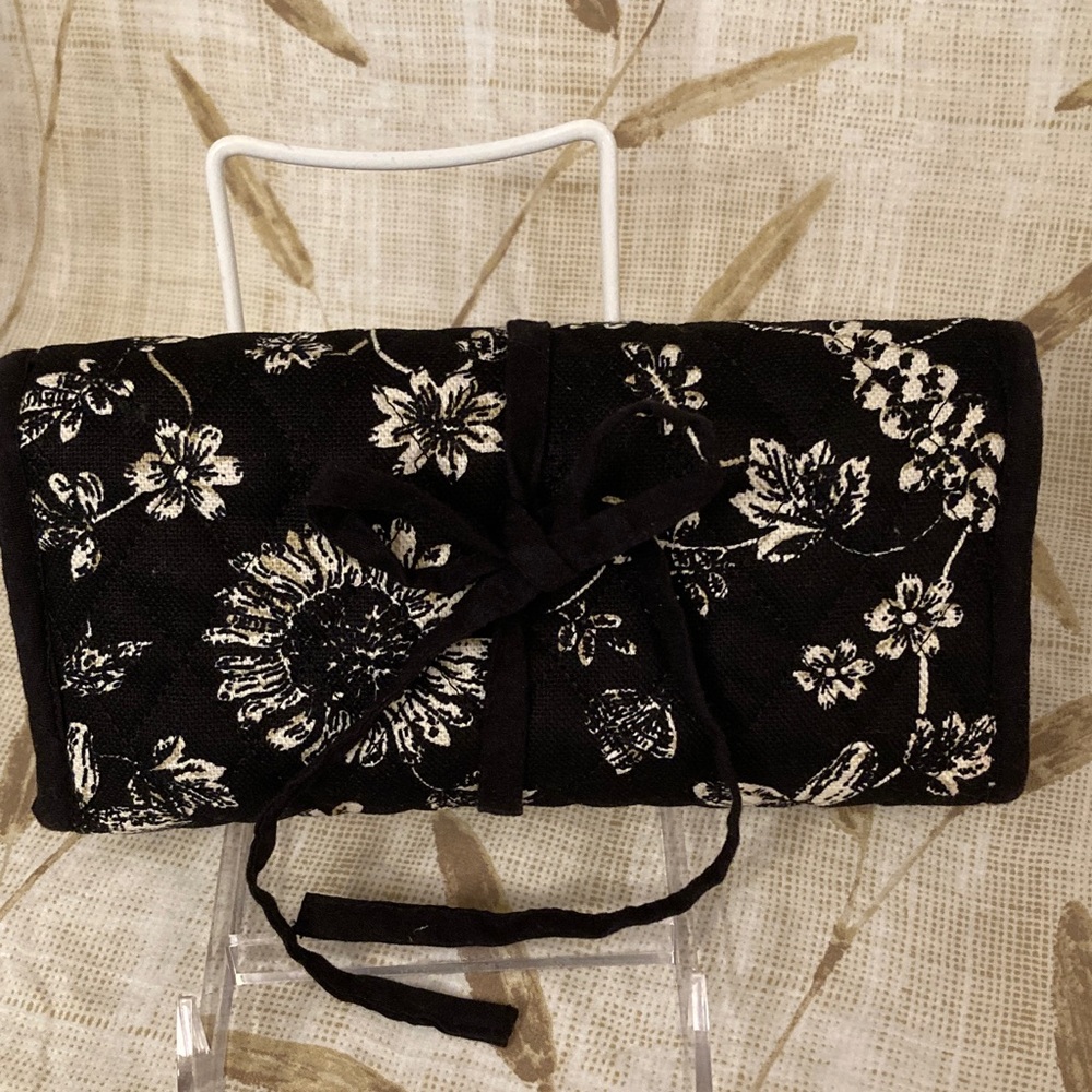 Quilted Keepers Quilted Black Ivory Floral Jewelry Travel Pouch Bag